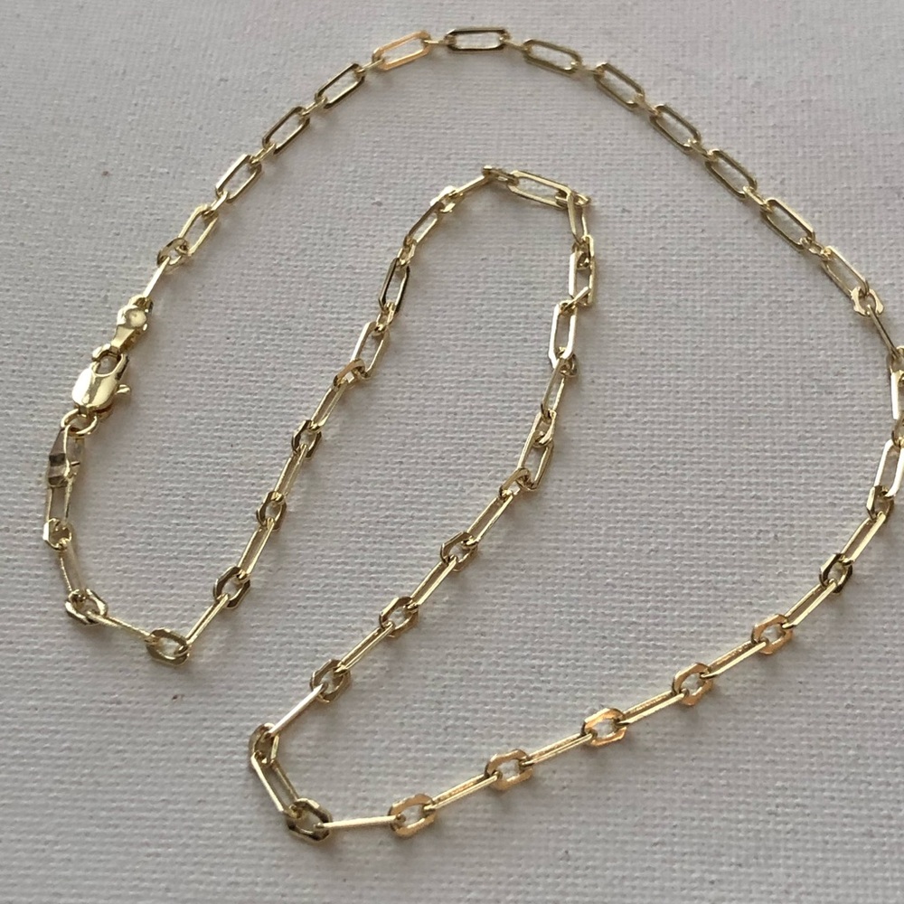 Delicate Gold Paperclip Chain Necklace